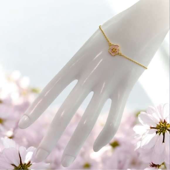 TORY BURCH KIRA ENAMEL FLOWER BRACELET IN ORCHID/GOLD. NWOT - Picture 2 of 4